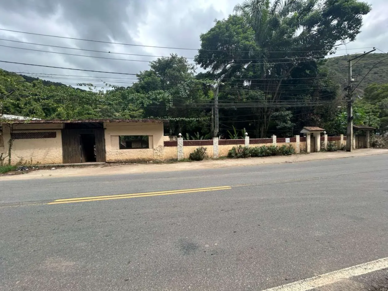 Imagem Chácara para Venda em Petrópolis / RJ no bairro Pedro do Rio