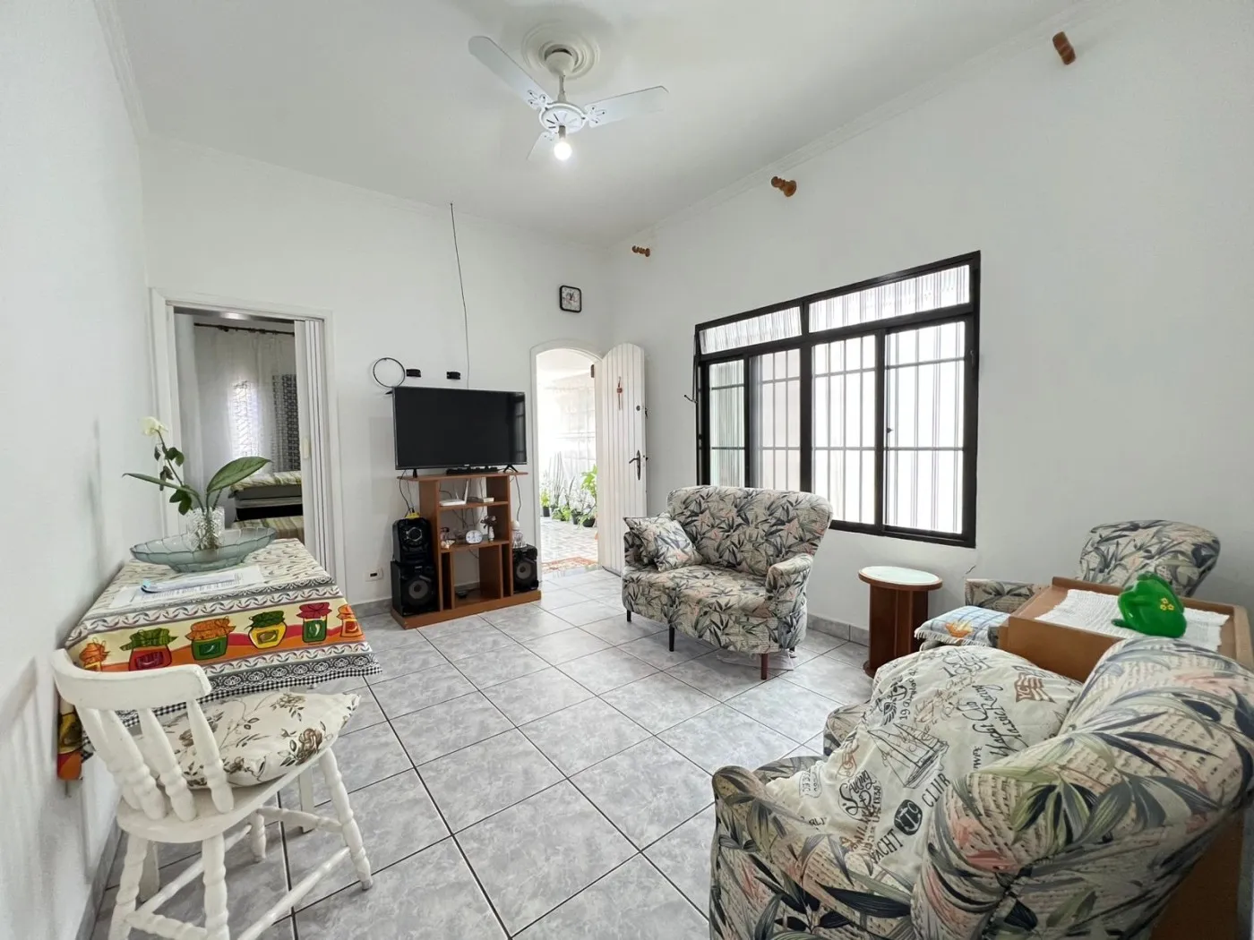 Imagem Casa para Venda em Praia Grande, Real, 2 dormitórios, 1 banheiro, 2 vagas