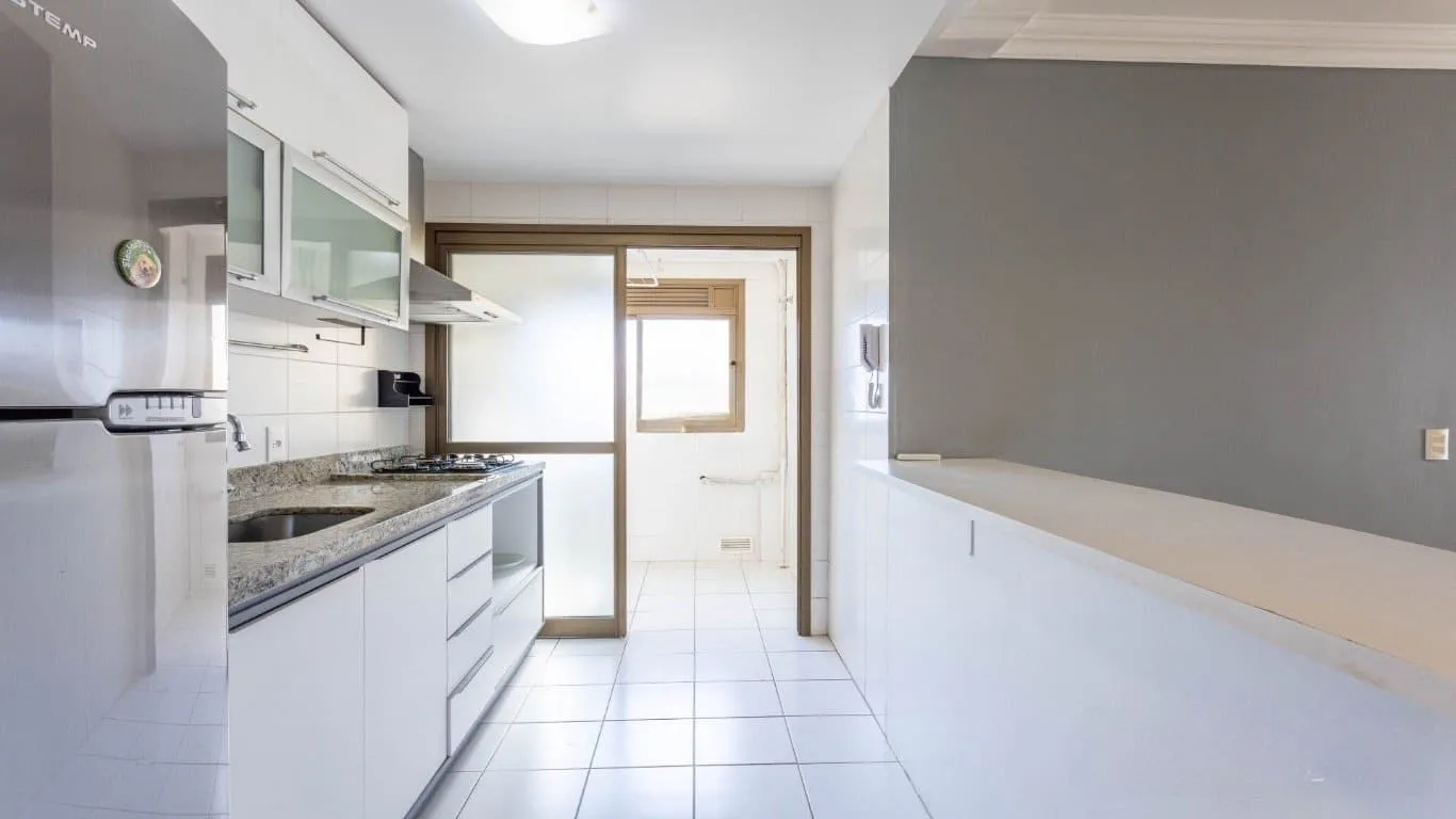 Imagem Apartamento de 2 dormitorios à venda em Passo da Areia, Porto Alegre.