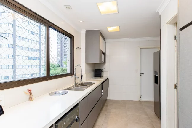 Imagem Apartamento à venda em São Paulo, Campo Belo, com 3 quartos, 187m2