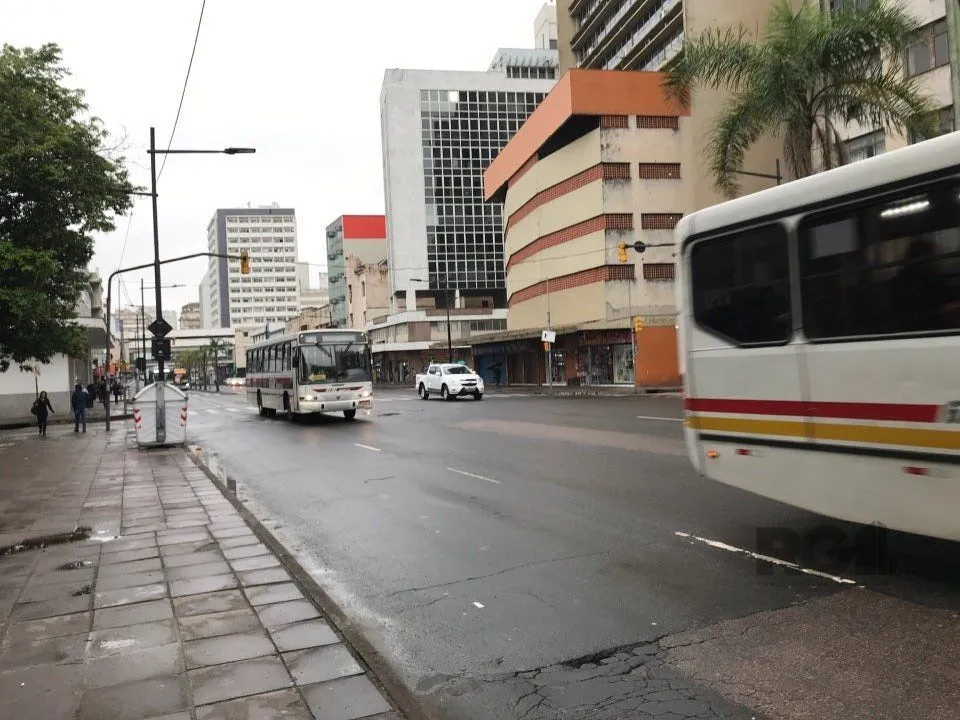 Imagem Prédio Comerial no Centro de Porto Alegre