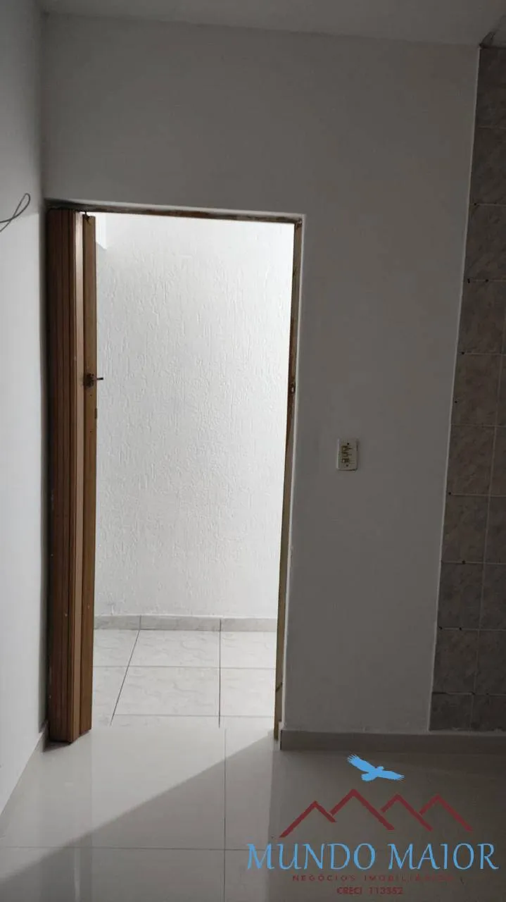Imagem Assobradada Confortável 230m² em Bairro Simples e Prático!