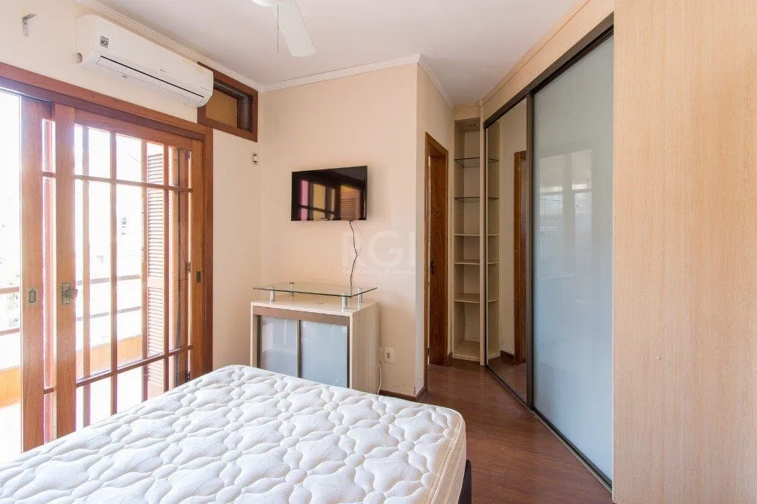 Imagem Casa para Venda - 204.75m², 3 dormitórios, sendo 1 suites, 3 vagas - Ipanema