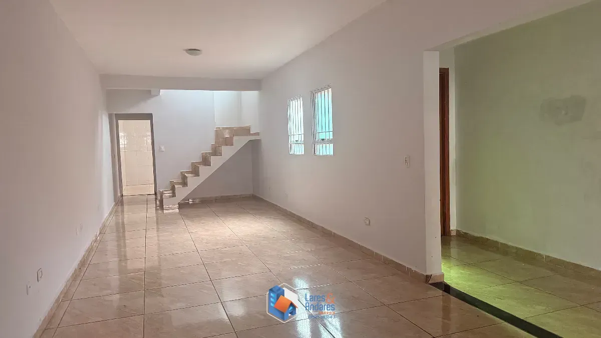 Imagem Sobrado para venda em Jardim Nova Germania com 4 quartos, sendo 4 suítes, 270m²