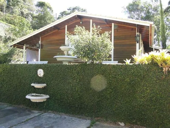 Imagem Casa com 4 Quartos à Venda, 250 m² em Várzea - Teresópolis