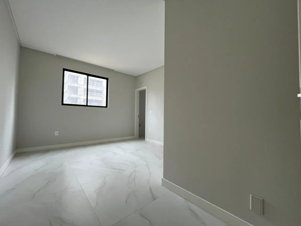 Imagem Apartamento à venda com 125m2 por R$ 1.980.000,00