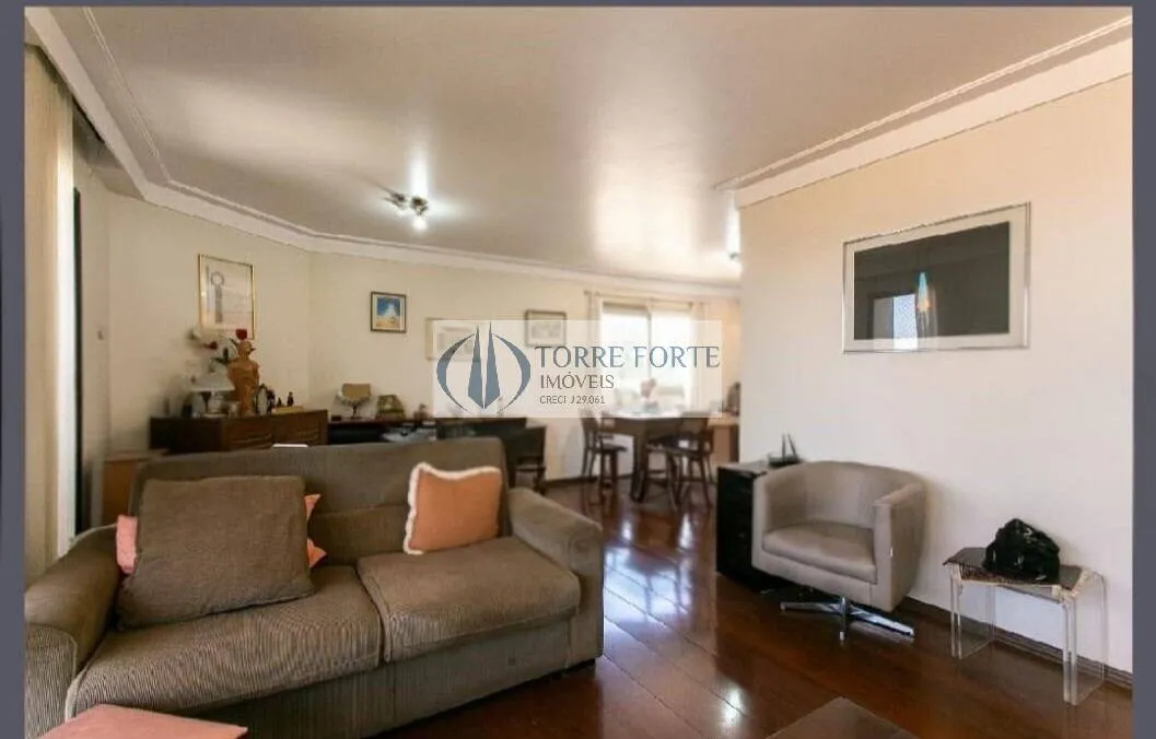 Imagem Apartamento 156 m², 4 dormitórios, 1 suíte com banheira , 2 garagens