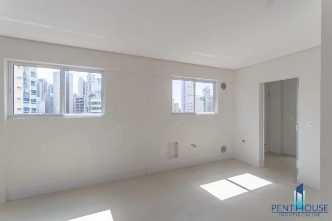 Imagem Apartamento Zona Central para Venda em Balneário Camboriú, CENTRO, 3 dormitórios, 3 suítes, 4 banheiros, 3 vagas