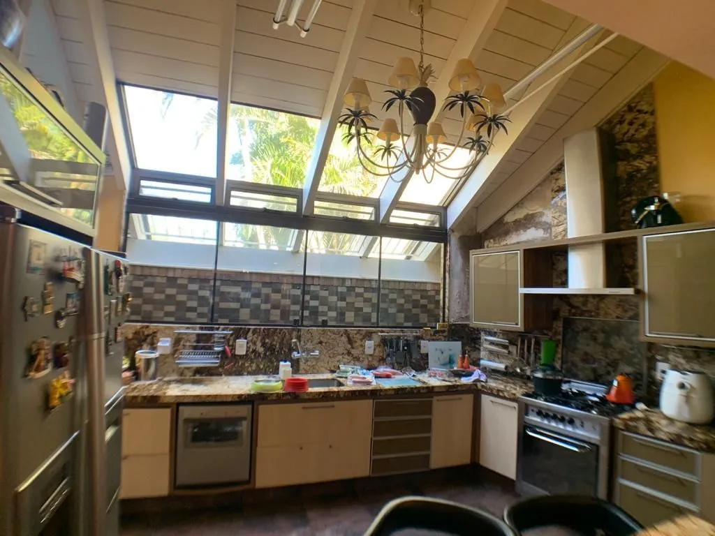 Imagem Casa para Venda - 420m², 3 dormitórios, sendo 1 suites, Ipanema
