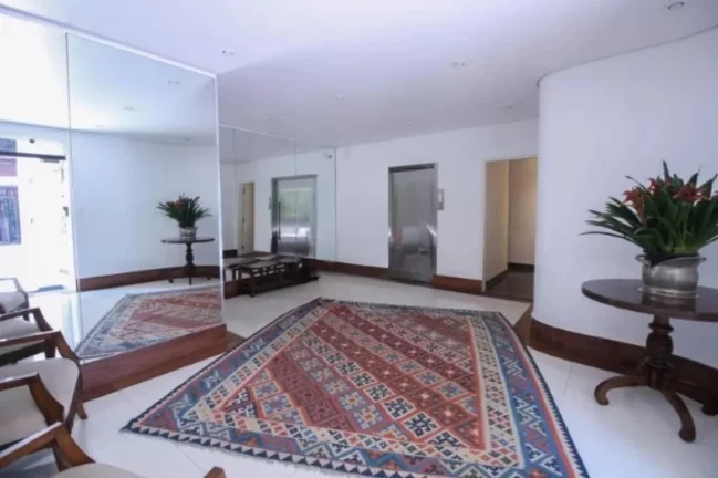 Imagem EDIFÍCIO COLUMBIA - Apto de 280m² (Unidade de Revenda), com localização estratégica em Moema!