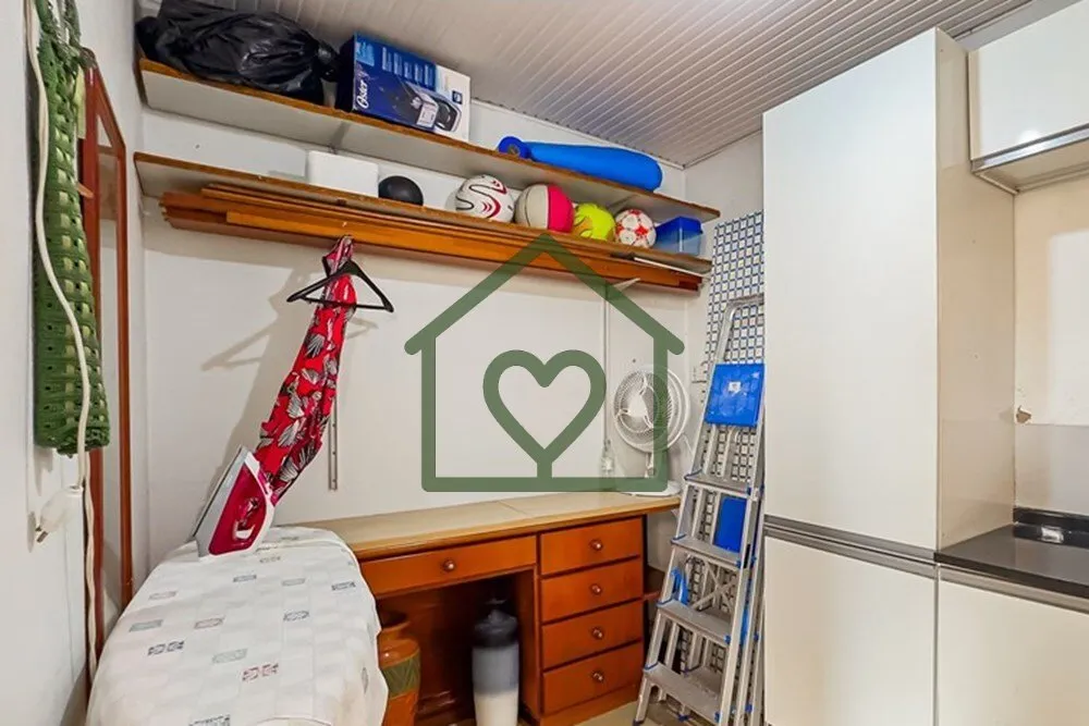 Imagem Descubra esta encantadora casa mobiliada à venda no Bairro Santa Maria Goretti, na Zona Norte de Po...