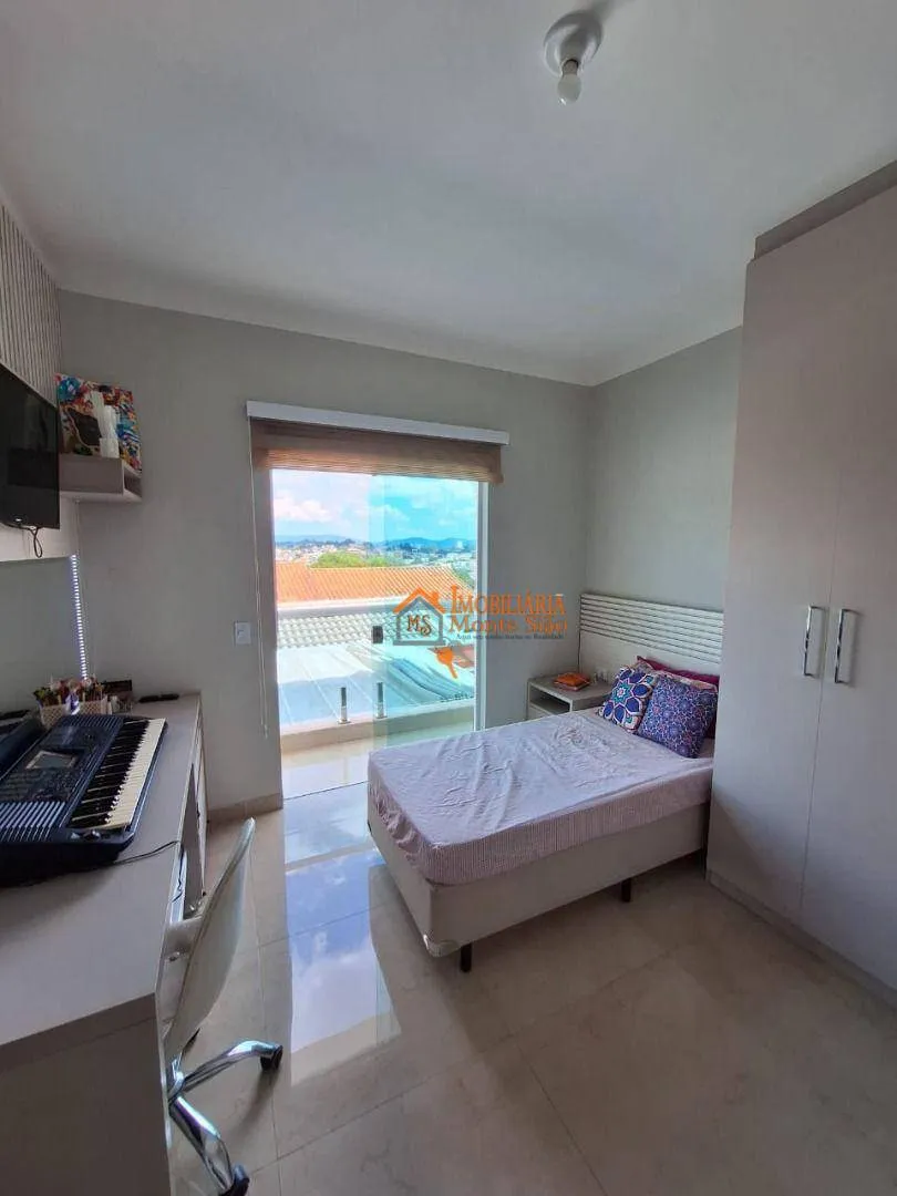 Imagem Sobrado com 3 dormitórios à venda por R$ 900.000,00 - Center Ville - Arujá/SP
