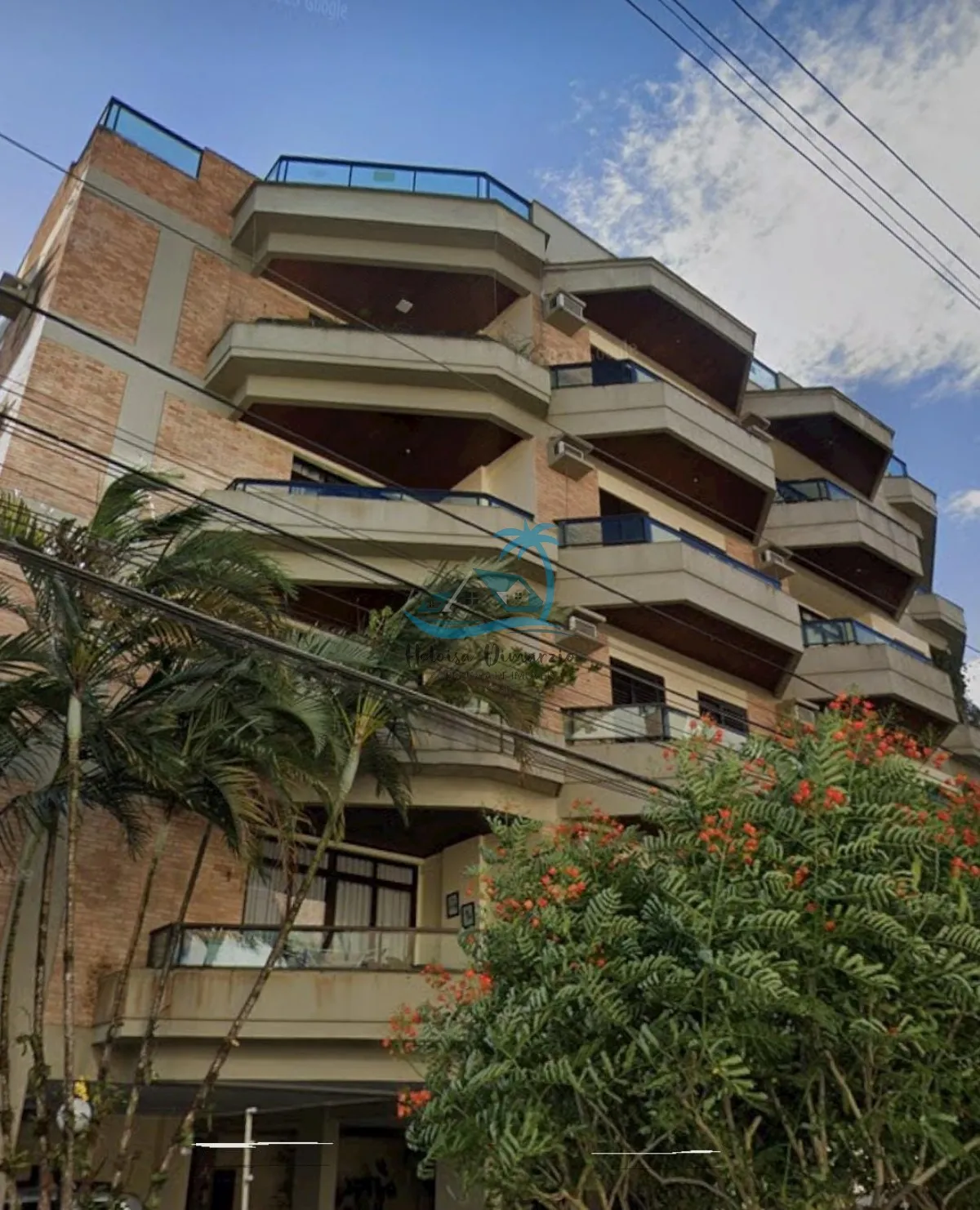 Imagem Apartamento com 2 dormitórios a venda a 300 metros da orla de Itaguá em Ubatuba.