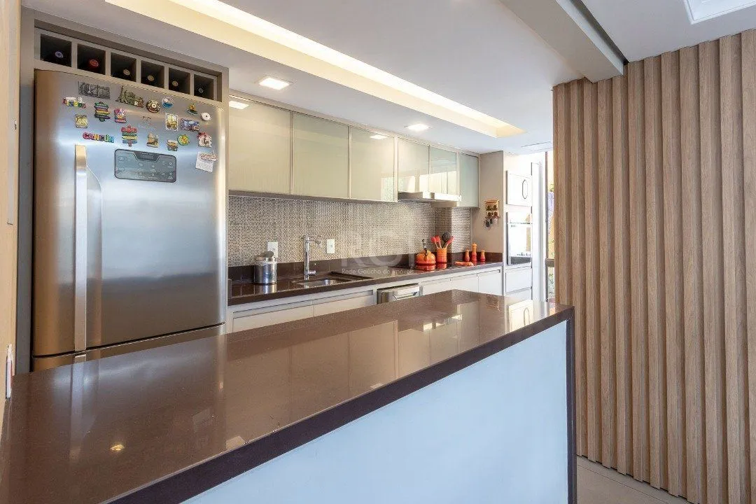 Imagem Casa Condominio para Venda - 210.69m², 3 dormitórios, sendo 2 suites, 4 vagas - Jardim Isabel
