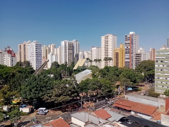 Foto do imóvel Apartamento à venda com 3 quartos no Cambuí, em Campinas-SP.