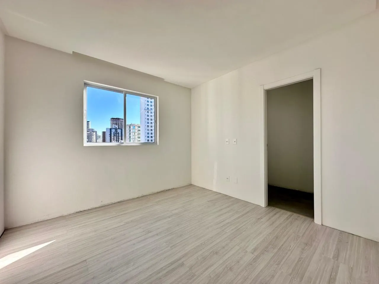 Imagem Apartamento à venda com 158m2 por R$ 2.135.000,00