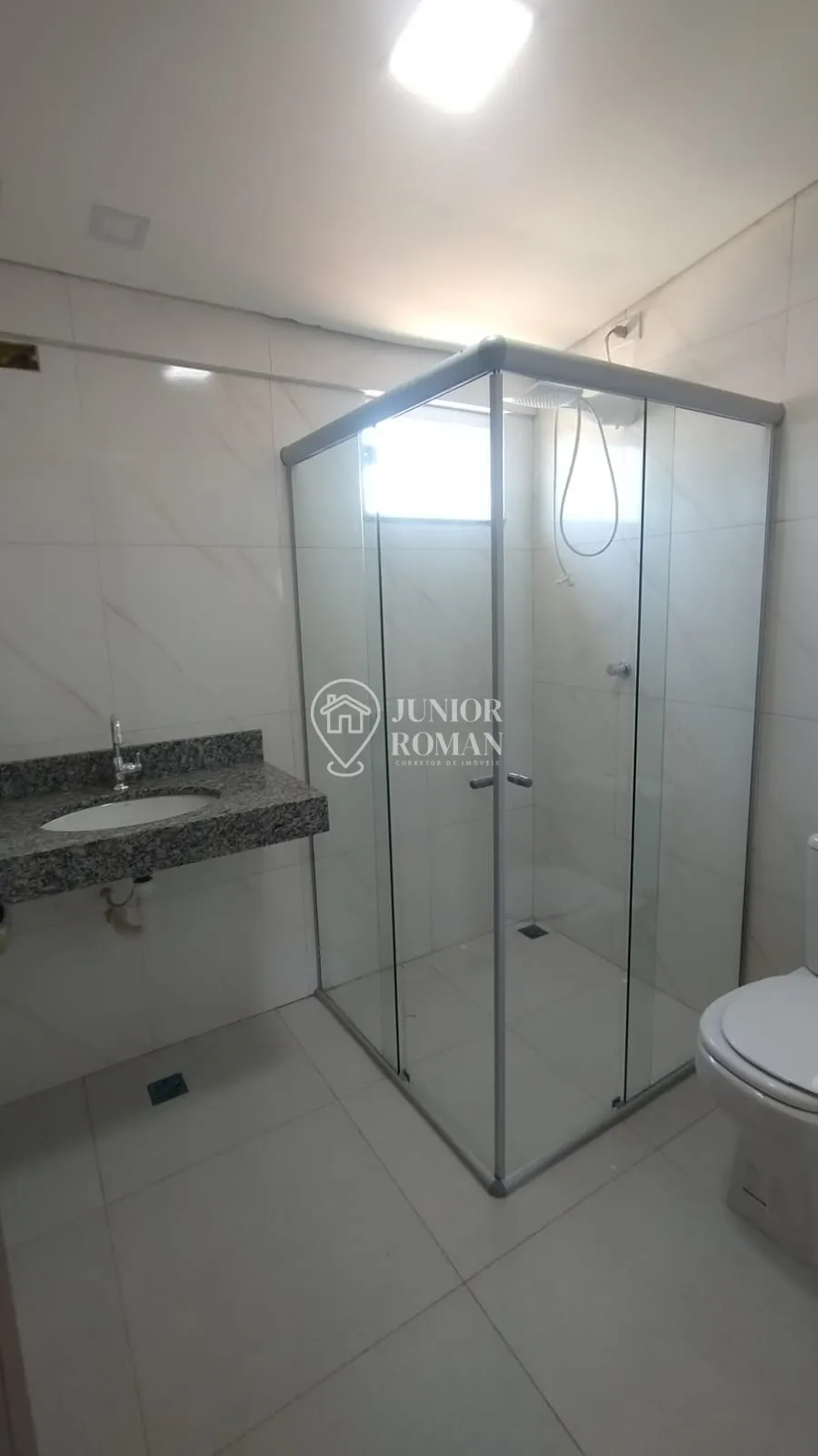 Imagem AMPLO SOBRADO 4 DORM 1 SUITE AREA DE LAZER COM CHURRASQUEIRA NO BAIRRO SANTA LUZIA - BARREIRAS/BA