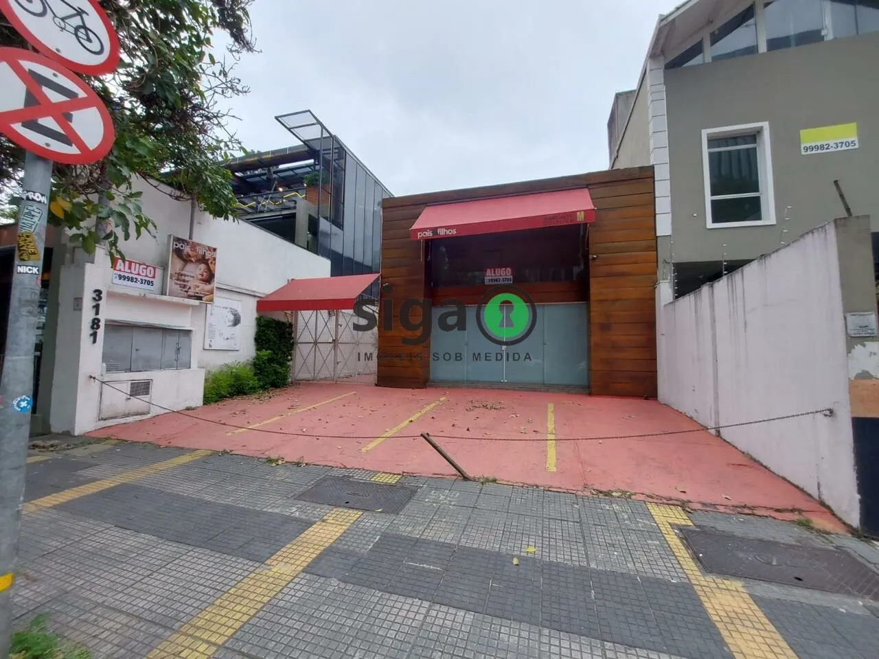 Foto do imóvel Casa Comercial para Locação em Pinheiros, com 350m² com 8 vagas, Sem mobilia
