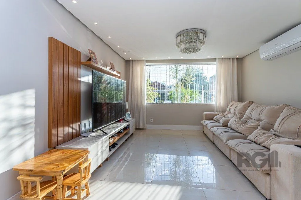 Imagem Casa sobrado no bairro Santo Antônio de 3 dormitórios e 3 vagas