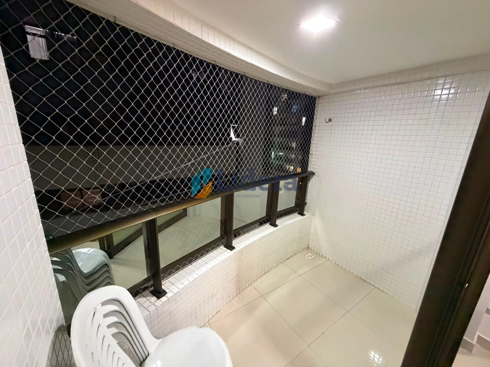Imagem Apto espaçoso - 74,46m² - 2 quartos - 1 suite - 1 vaga fixa / 1 vaga rotativa - em Intermares, Cabedelo/PB