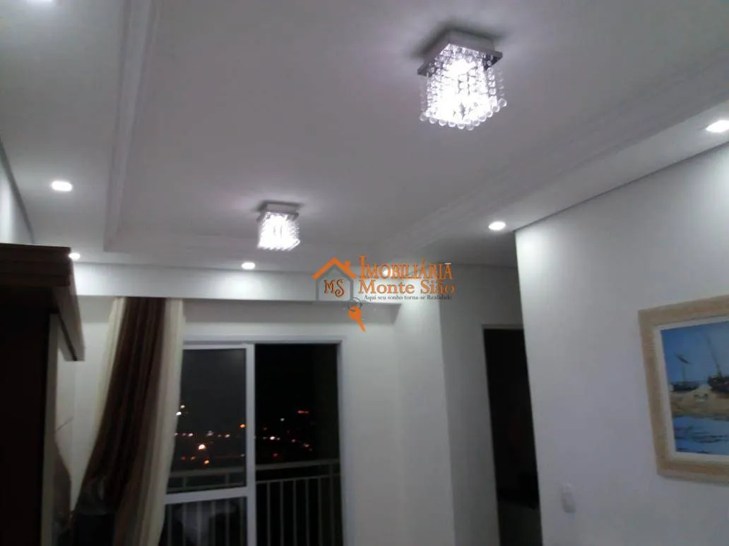 Imagem Apartamento com 2 dormitórios à venda, 48 m² por R$ 300.000,00 - Água Chata - Guarulhos/SP