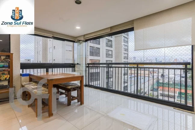 Imagem Apartamento à Venda No Ipiranga Com 2 Dormitórios Sendo 1 Suíte e 1 Vaga - Impecável