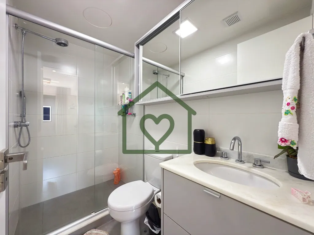 Imagem Excelente apartamento à venda no Azenha, Porto Alegre. Com 48 m² de área privativa, este imóvel ...