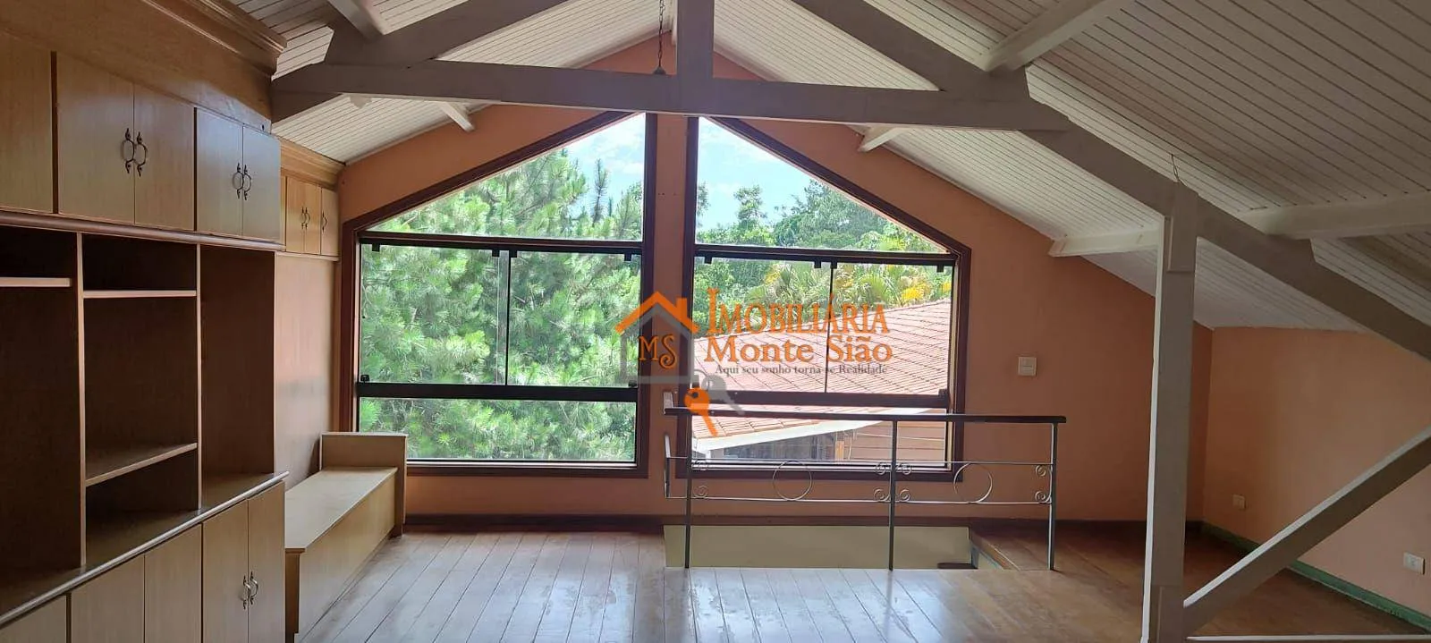 Imagem Sobrado com 4 dormitórios à venda, 500 m² por R$ 2.500.000,00 - Arujazinho II - Arujá/SP