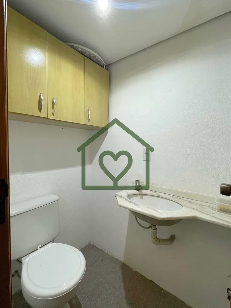 Imagem Sala comercial de 28m² à venda na Protásio Alves, bairro Petrópolis, com duas vagas de estaciona...