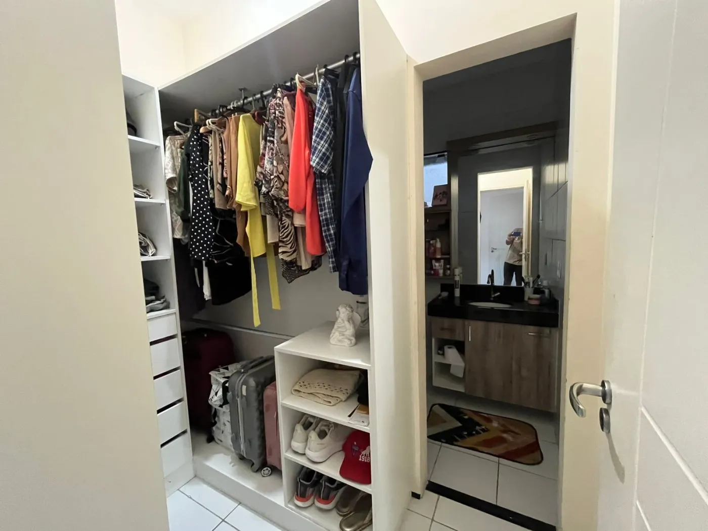 Imagem Casa para Venda em Fortaleza, Antônio Bezerra, 3 dormitórios, 3 suítes, 4 banheiros, 3 vagas