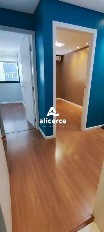 Imagem Oportunidade de Investimento: Sala Comercial com 30,12m² I 1 banheiro em Campinas - São José/SC
