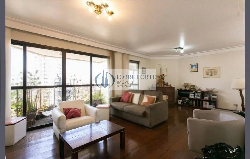 Imagem Apartamento 156 m², 4 dormitórios, 1 suíte com banheira , 2 garagens