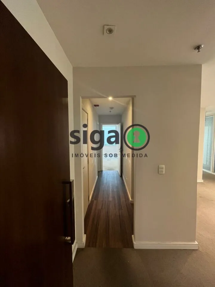 Imagem Sala Comercial e 4 banheiros à Venda, 292 m² por R$ 41.000,00