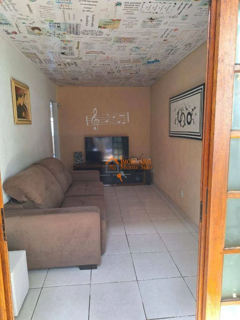 Imagem Casa com 3 dormitórios à venda, 118 m² por R$ 650.000,00 - Cidade Maia - Guarulhos/SP