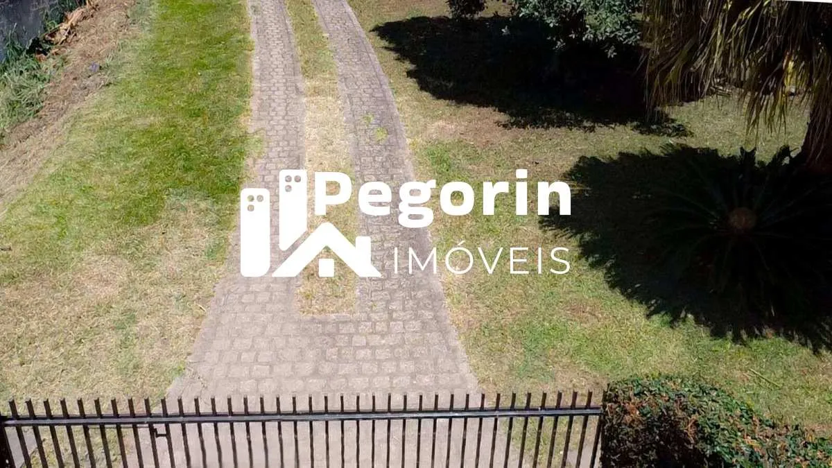 Imagem Terreno Com casa à venda em Campo Largo