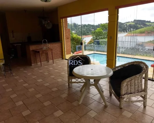 Imagem Vende casa de frente para represa de Igarata