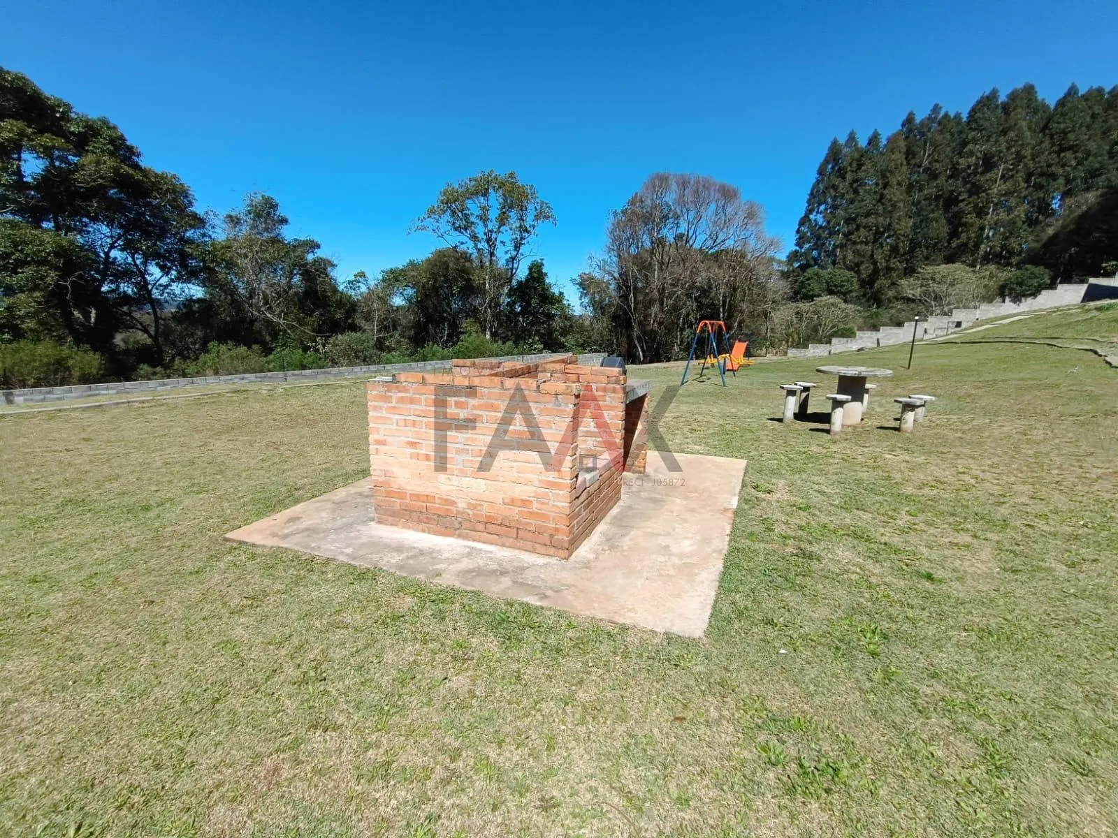 Imagem Terreno de Esquina à Venda no condominio Residencial Vista do Vale em Guarapuava