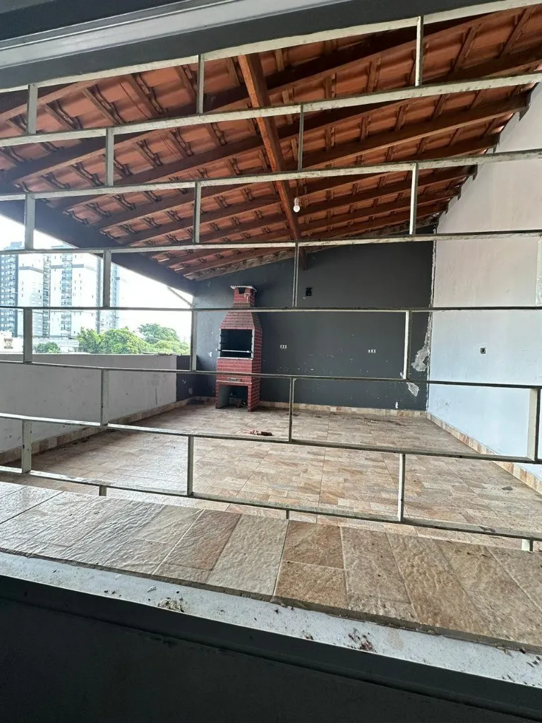 Imagem Sobrado de 3 quartos e 1 suíte na Vila Eldízia, Santo André-SP: 180m², 2 banheiros e 1 vaga de garagem!