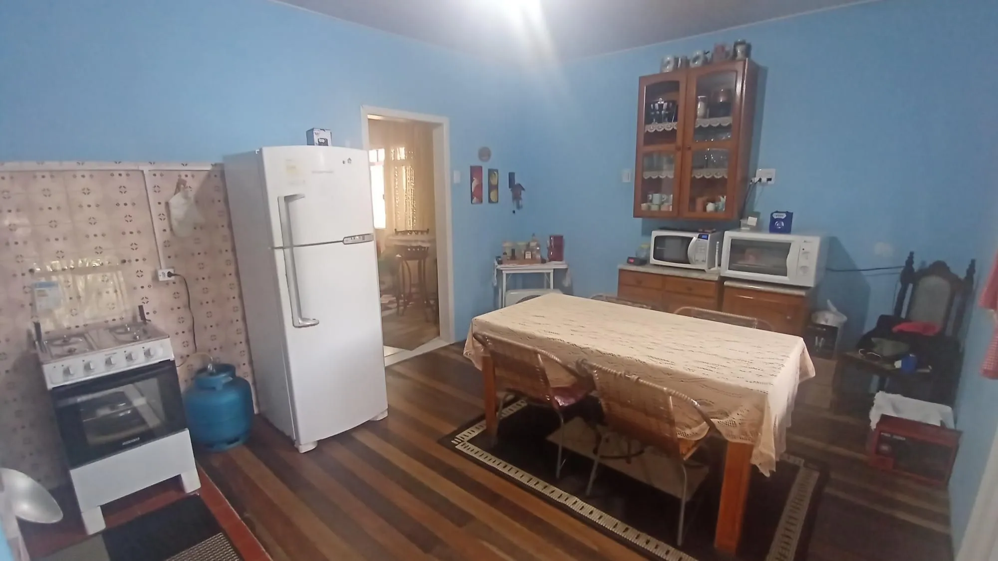 Imagem Casa com 2 dormitórios no bairro Glória