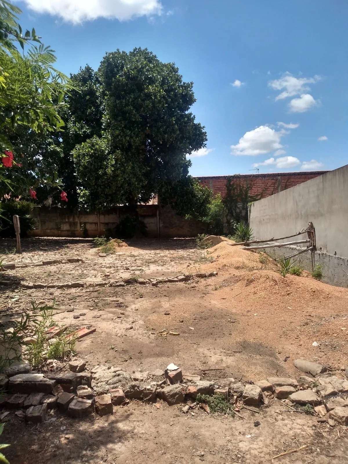 Imagem Chácara com 4 dormitórios à venda, 2200 m² - Vila Helena - Sorocaba/SP