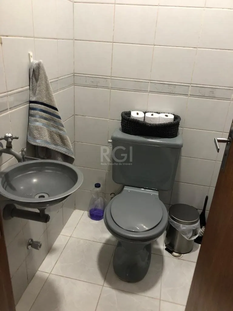 Imagem Cobertura para Venda - 100.94m², 3 dormitórios, sendo 1 suites, 2 vagas - Petrópolis