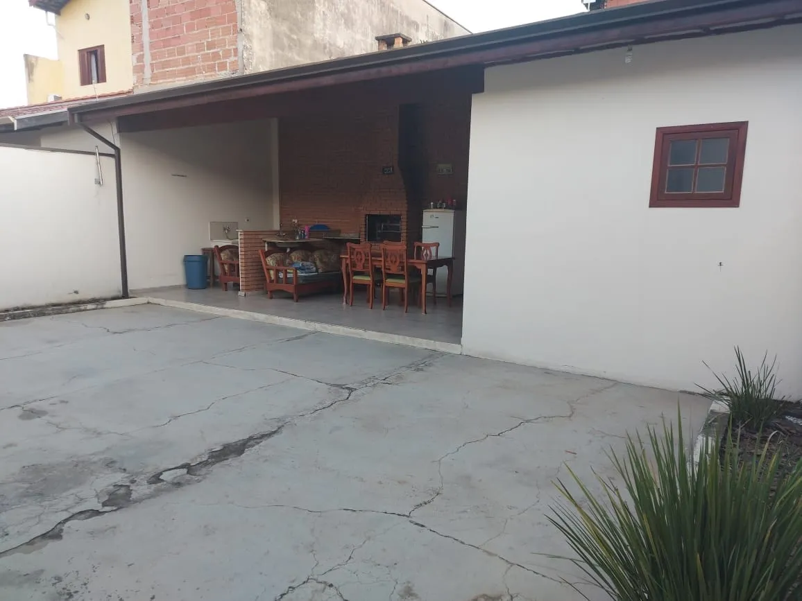 Imagem Casa à venda 3 Quartos, 1 Suite, 2 Vagas, 250M², Vila Suiça, Pindamonhangaba - SP