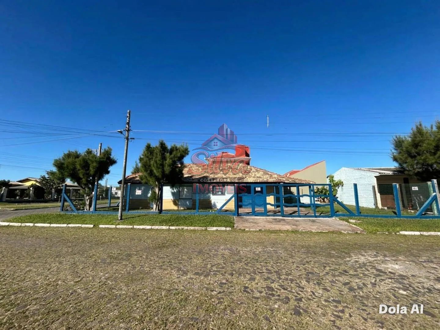 Imagem C1254 casa de esquina com 04 dormitórios, a 200m do mar em Imbé