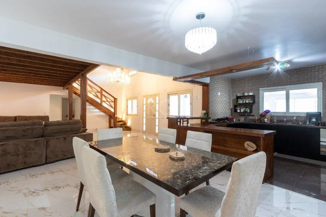 Imagem Casa para Venda - 120m², 4 dormitórios, sendo 1 suites, 3 vagas - Serraria