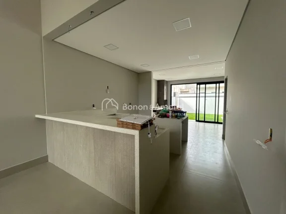 Imagem Casa térrea em construção à venda no Condomínio Royal Garden, no bairro Parque Brasil 500, em P...