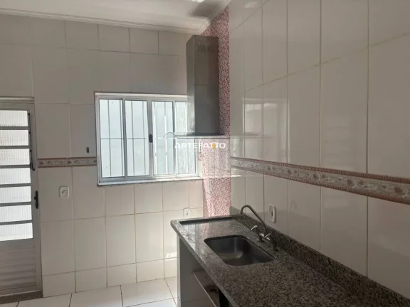 Imagem Vende-se Sobrado no Bairro São José- Franca- SP