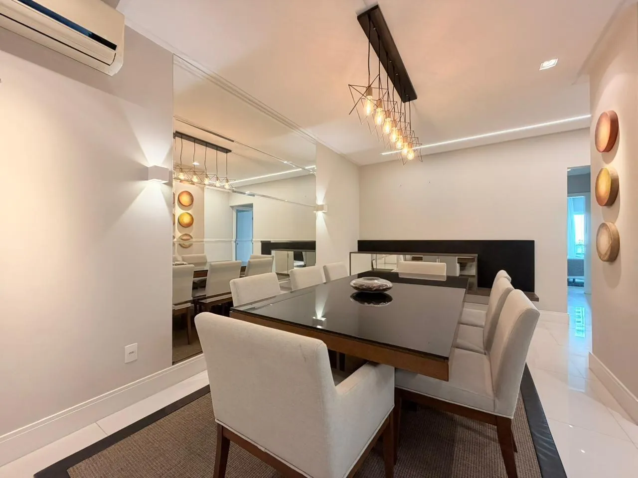 Imagem Apartamento à venda com 177m2 por R$ 2.700.000,00