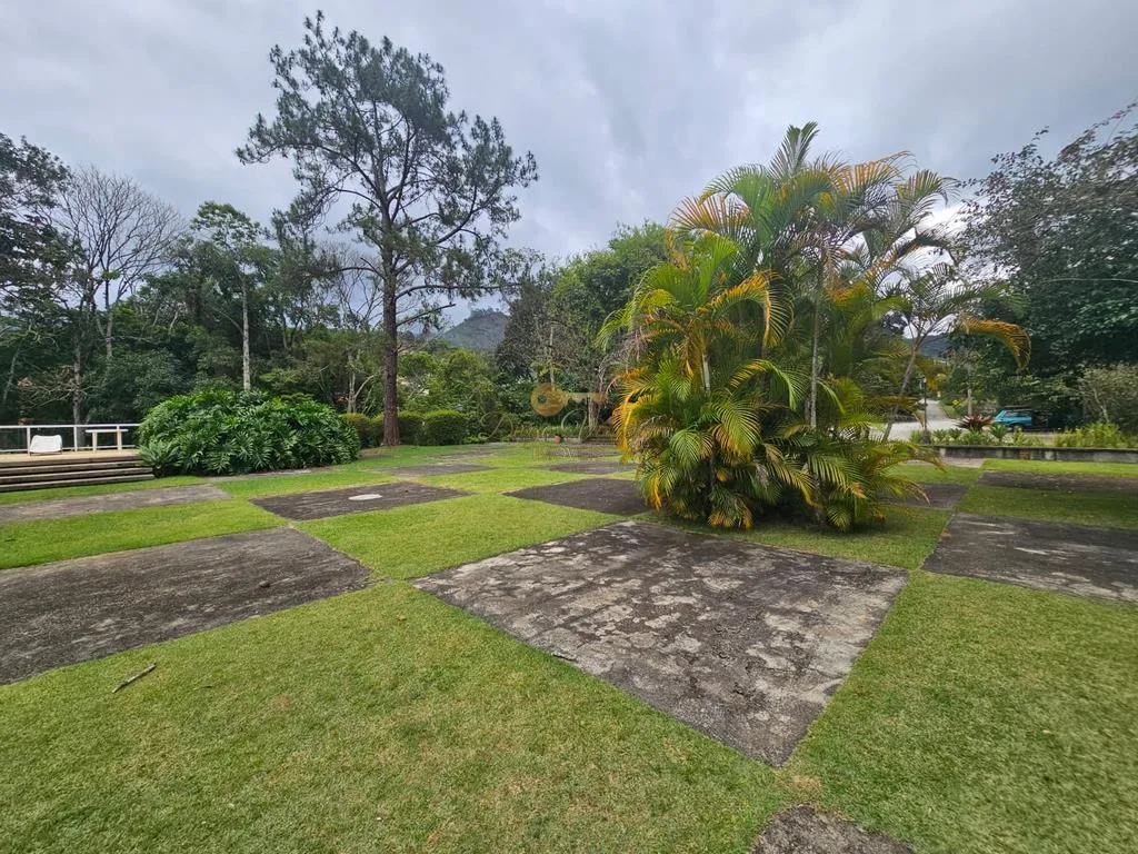 Imagem Terreno em Condomínio para Venda em Teresópolis / RJ no bairro Parque do Imbui