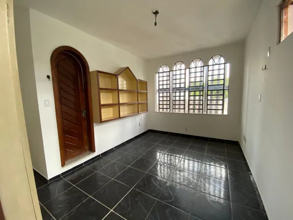 Imagem Casa com 4 Quartos à Venda, 240 m² em Umarizal - Belém