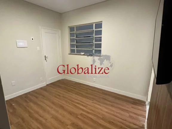 Imagem Apartamento à venda com 55m², 2 quartos, 1 banheiro, vista mar por R$399.000,00 no Embaré em Santos